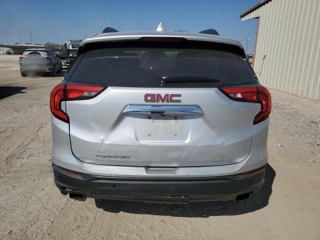 3GKALMEX1JL262403 - 2018 GMC TERRAIN SLE Silber Foto 6
