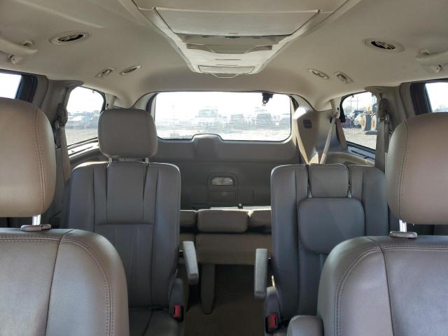 2C4RC1CG7CR273718 - 2012 CHRYSLER TOWN & COU TOURING L RED photo 10