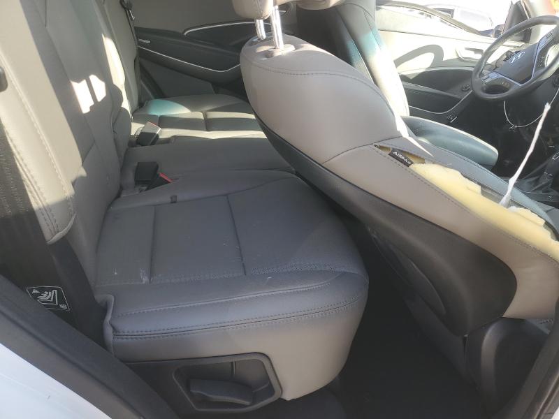 5XYZU3LB3GG378683 - 2016 HYUNDAI SANTA FE S WHITE photo 11