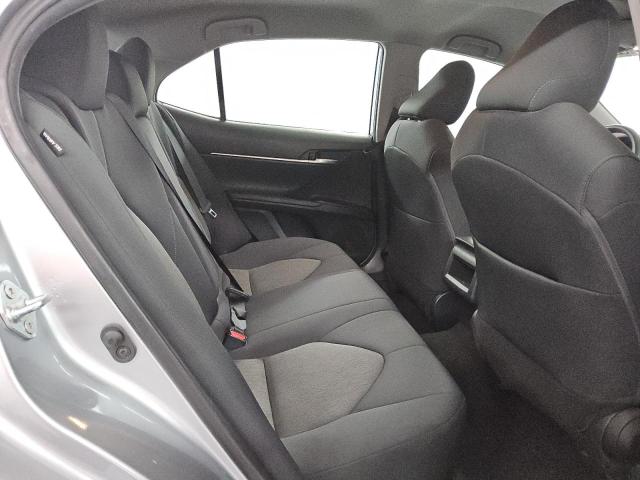 4T1C11AK0PU828242 - 2023 TOYOTA CAMRY LE 银色 照片 10