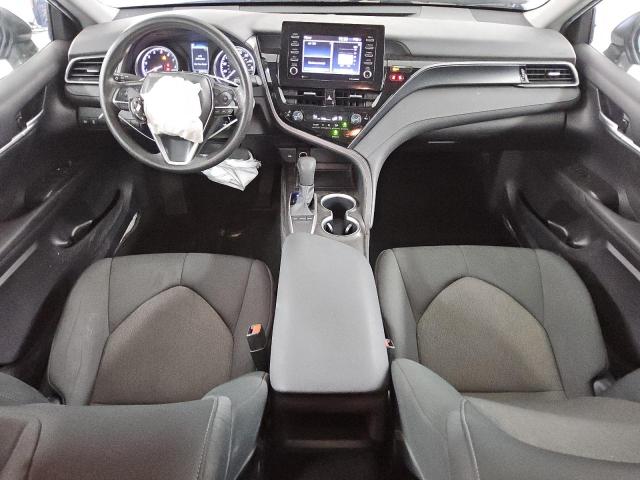 4T1C11AK0PU828242 - 2023 TOYOTA CAMRY LE 银色 照片 8