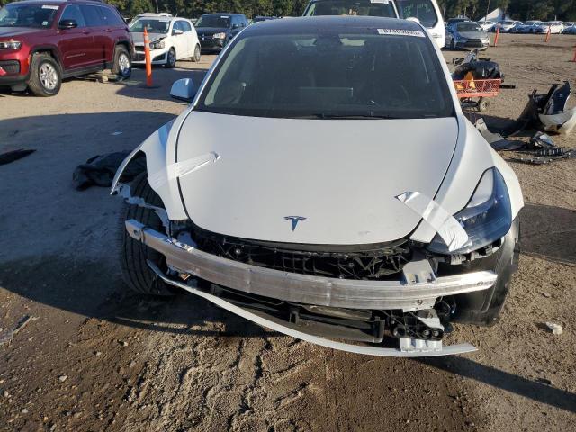 5YJ3E1EA4PF562324 - 2023 TESLA MODEL 3 Blanco foto 5
