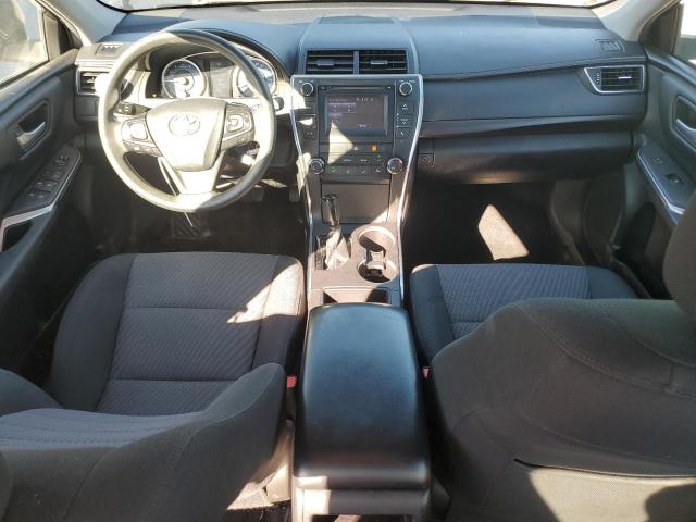 4T1BF1FK8HU752163 - 2017 TOYOTA CAMRY LE Boz foto 8