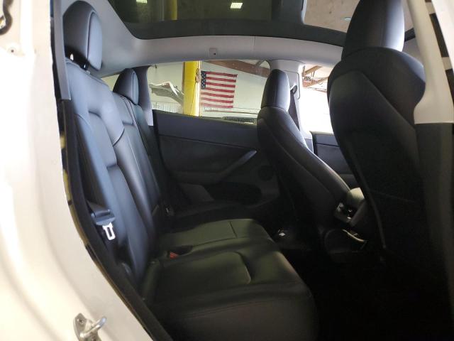 7SAYGDEE0NA011955 - 2022 TESLA MODEL Y Ақ фото 10