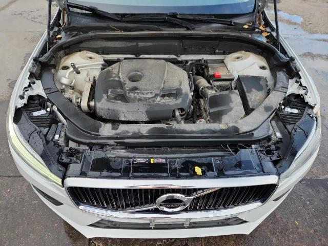 LYV102RK6JB121771 - 2018 VOLVO XC60 T5 WHITE photo 12