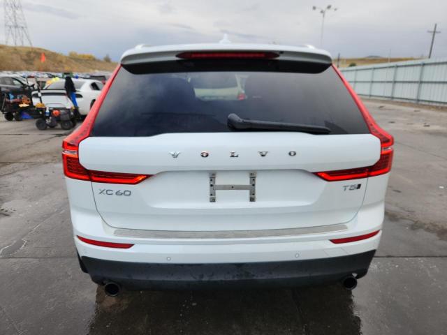 LYV102RK6JB121771 - 2018 VOLVO XC60 T5 WHITE photo 6
