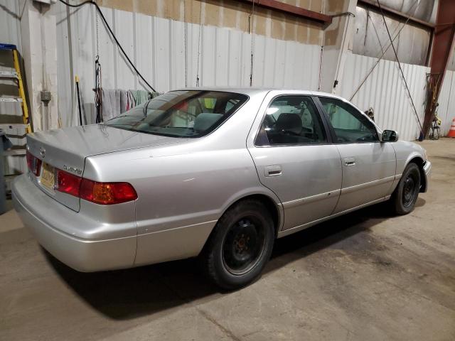 4T1BG22K81U842010 - 2001 TOYOTA CAMRY CE SILVER photo 3