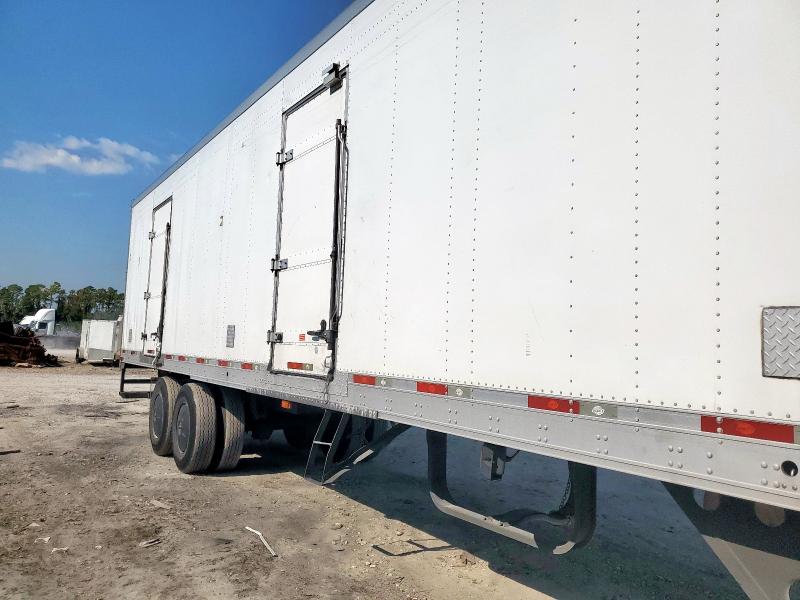 1UYVS2484EU844121 - 2014 UTILITY VS2RA თეთრი ფოტო 6