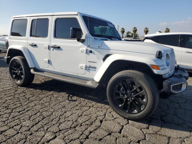 1C4JJXP61MW761305 - 2021 JEEP WRANGLER U SAHARA 4XE WHITE photo 4