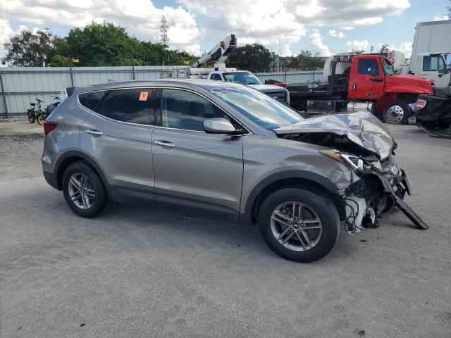 5XYZTDLB0HG403324 - 2017 HYUNDAI SANTA FE S GRAY photo 4