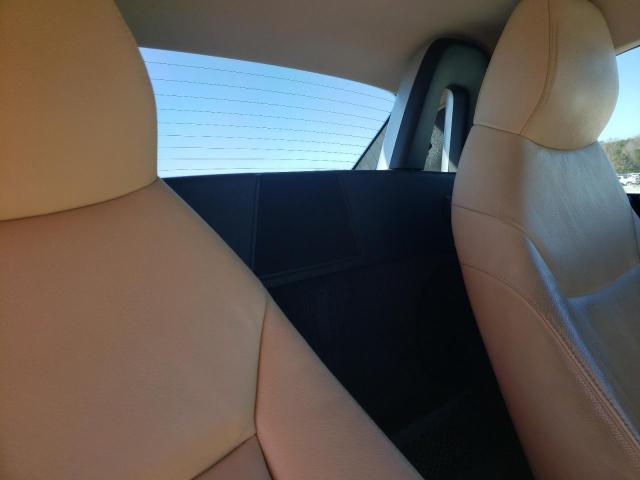 WBALM5C5XBE379064 - 2011 BMW Z4 SDRIVE30I WHITE photo 10