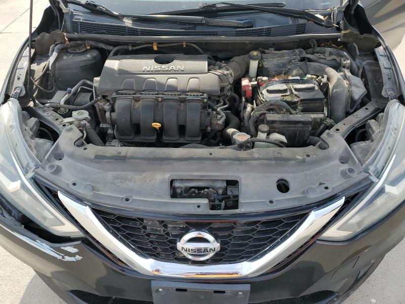 3N1AB7AP6JY210082 - 2018 NISSAN SENTRA S أسود صورة 11