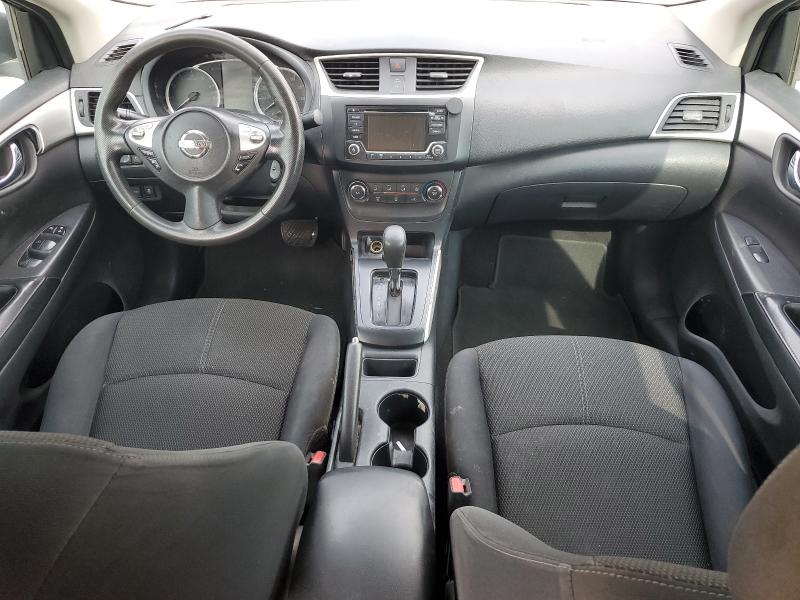 3N1AB7AP6JY210082 - 2018 NISSAN SENTRA S أسود صورة 8