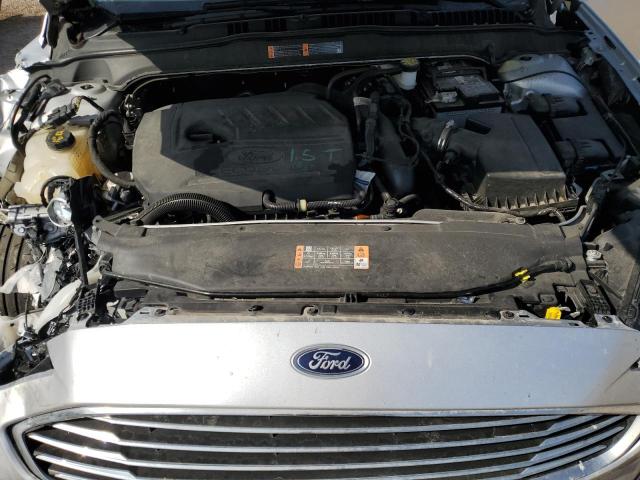 3FA6P0HD7KR132811 - 2019 FORD FUSION SE SILVER photo 11