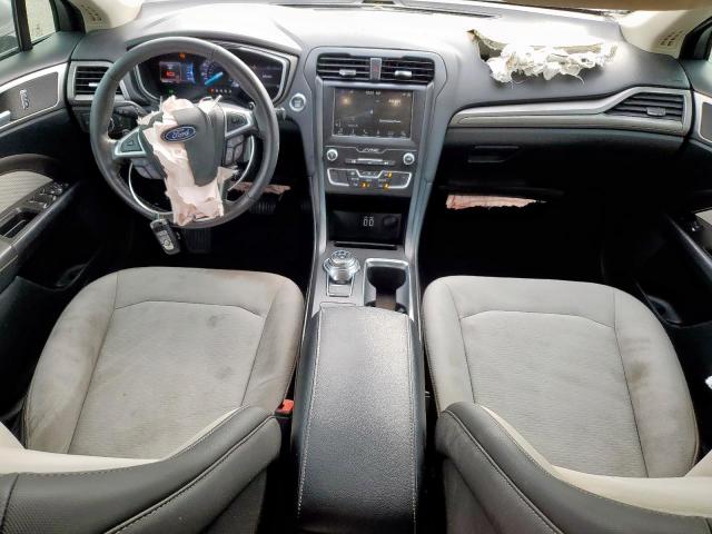 3FA6P0HD7KR132811 - 2019 FORD FUSION SE SILVER photo 8