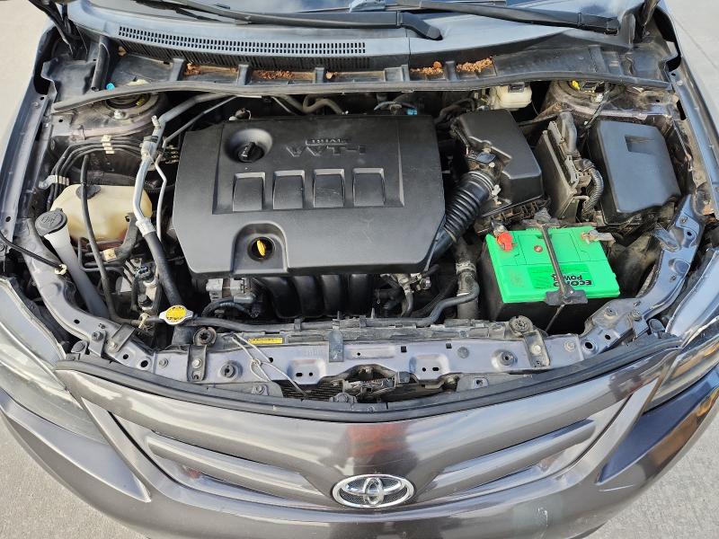 5YFBU4EE8DP205571 - 2013 TOYOTA COROLLA BASE Grau Foto 11