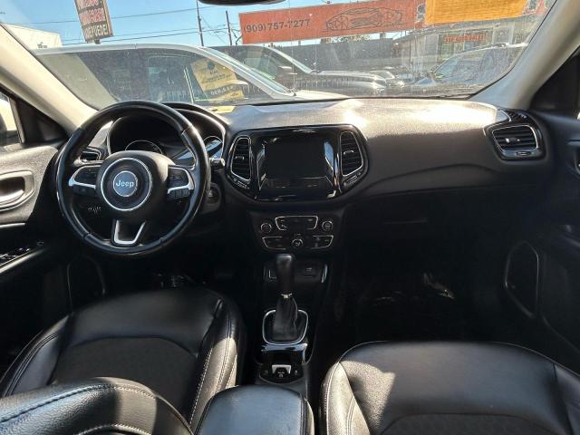 3C4NJCBB6JT407196 - 2018 JEEP COMPASS LATITUDE WHITE photo 9