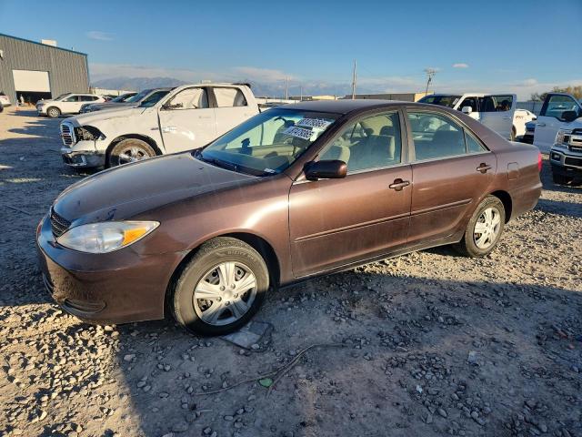 2002 TOYOTA CAMRY LE, 
