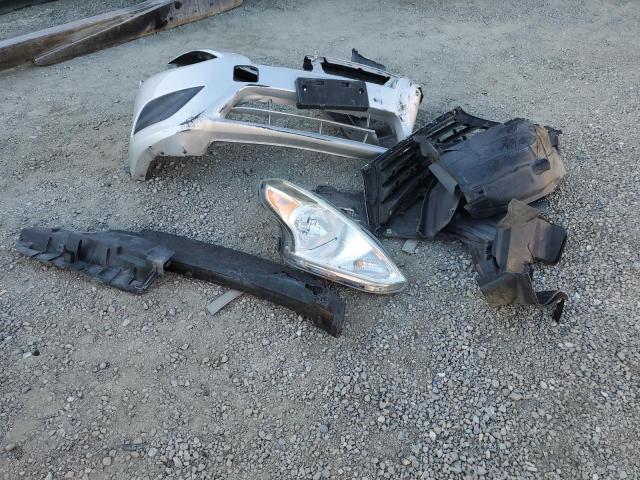 3N1CN7AP3FL883979 - 2015 NISSAN VERSA S ვერცხლისფერი ფოტო 12