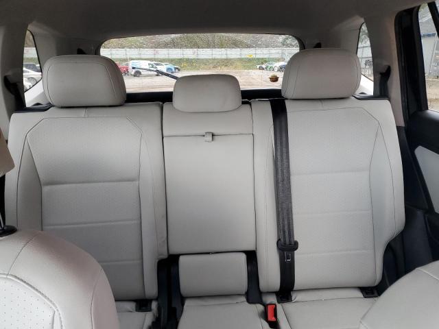 3VV2B7AX0JM154747 - 2018 VOLKSWAGEN TIGUAN SE BLACK photo 10