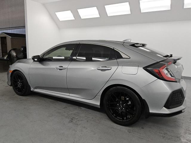 SHHFK7H59JU420676 - 2018 HONDA CIVIC EX ვერცხლისფერი ფოტო 2