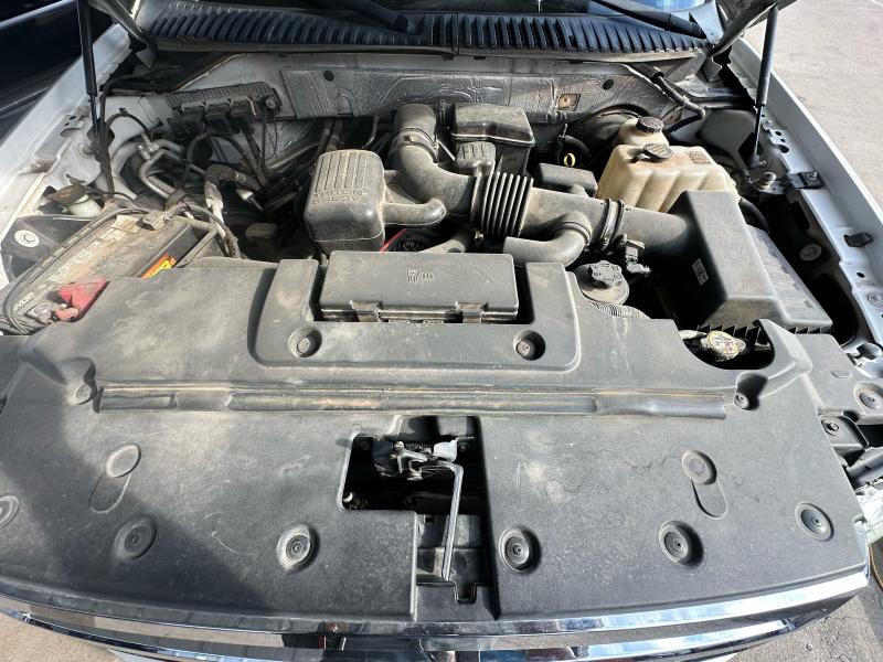 1FMJU1H59CEF33370 - 2012 FORD EXPEDITION XLT WHITE photo 7