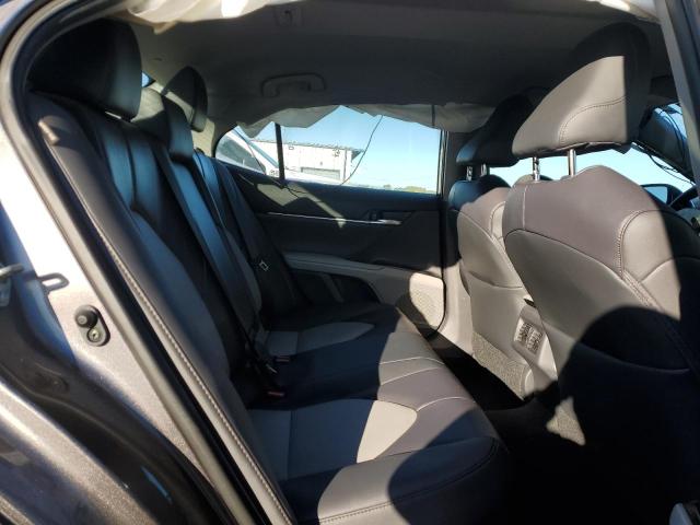 4T1F31AK9LU545811 - 2020 TOYOTA CAMRY XLE GRAY photo 10