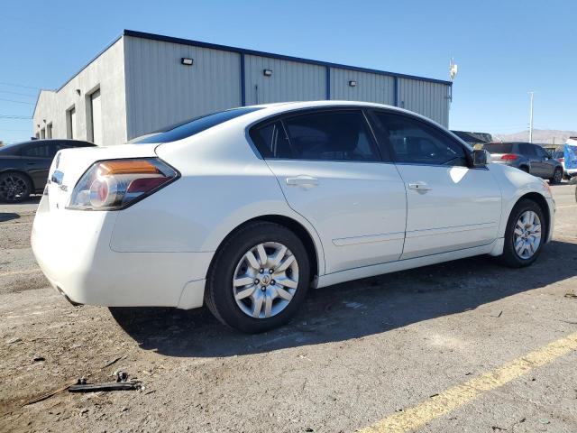 1N4AL2AP0BN412630 - 2011 NISSAN ALTIMA BASE WHITE photo 3