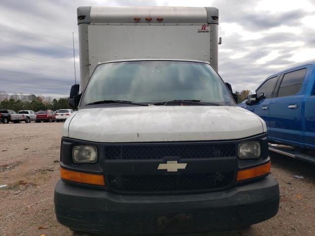 1GB3G4BGXD1118037 - 2013 CHEVROLET EXPRESS G3 Weiß Foto 5