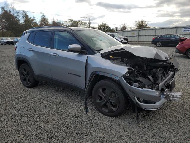 3C4NJDBB9KT621185 - 2019 JEEP COMPASS LATITUDE Gümüş fotoğraf 4