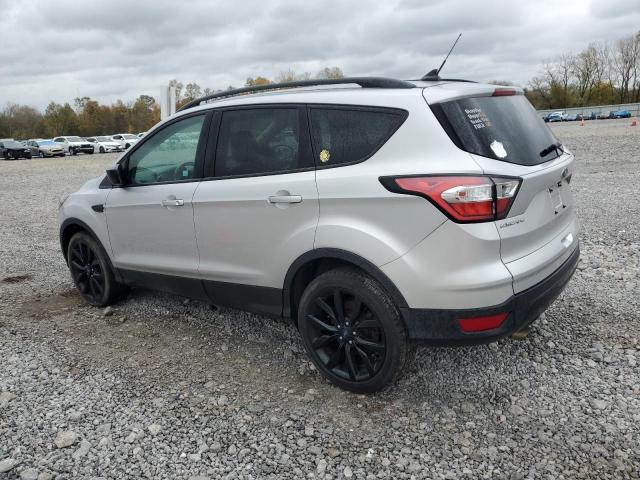 1FMCU9GD4JUB78529 - 2018 FORD ESCAPE SE Silber Foto 2