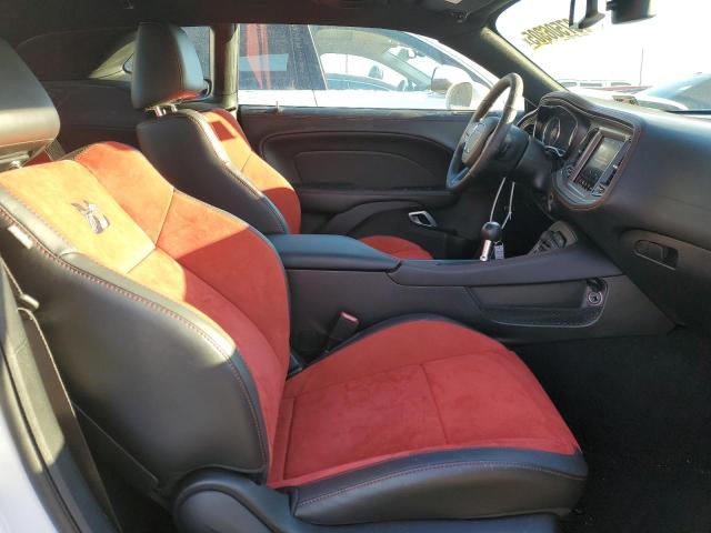 2C3CDZFJ2PH696344 - 2023 DODGE CHALLENGER R/T SCAT PACK WHITE photo 10