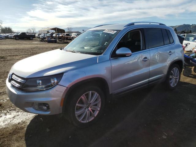 2012 VOLKSWAGEN TIGUAN S, 