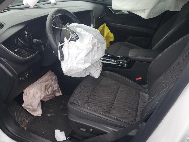 LRBAZLR4XND158555 - 2022 BUICK ENVISION PREFERRED WHITE photo 7