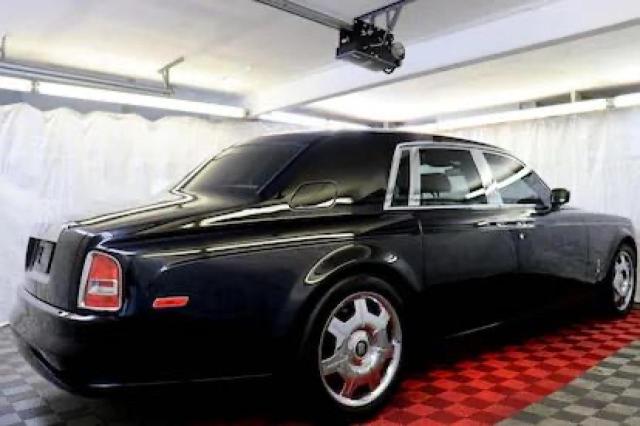 SCA1S68547UX08408 - 2007 ROLLS-ROYCE PHANTOM შავი ფოტო 4
