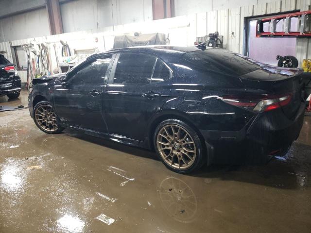 4T1T11BK0RU121191 - 2024 TOYOTA CAMRY SE NIGHT SHADE BLACK photo 2