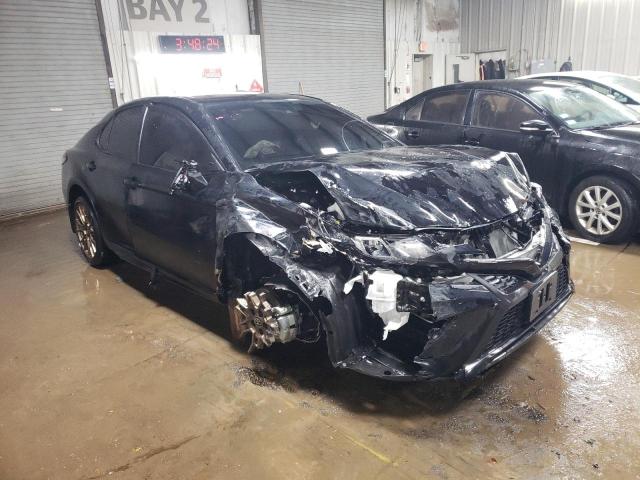 4T1T11BK0RU121191 - 2024 TOYOTA CAMRY SE NIGHT SHADE BLACK photo 4