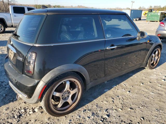 WMWRC335X5TJ70196 - 2005 MINI COOPER BLACK photo 3
