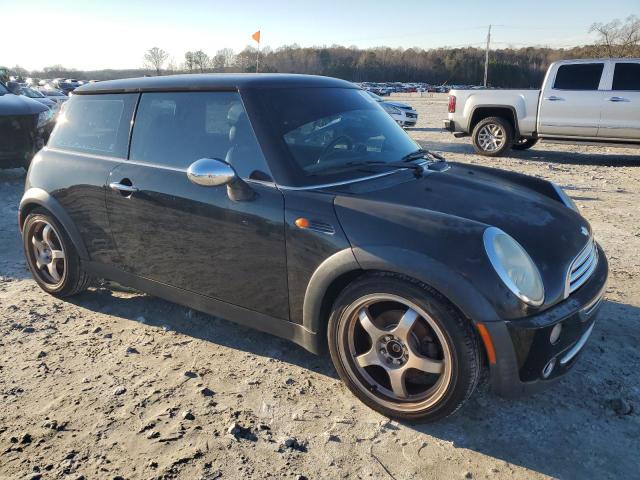 WMWRC335X5TJ70196 - 2005 MINI COOPER BLACK photo 4