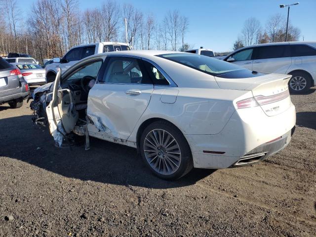3LN6L2J94DR817273 - 2013 LINCOLN MKZ WHITE photo 2