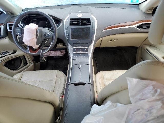 3LN6L2J94DR817273 - 2013 LINCOLN MKZ WHITE photo 8