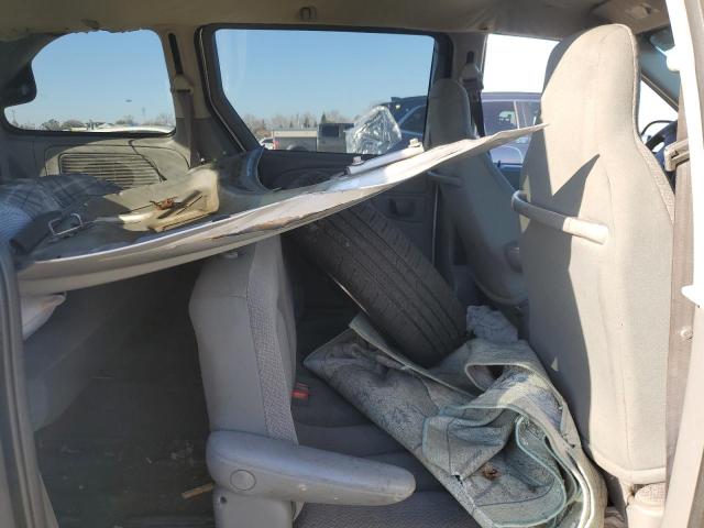 1C4GP45R75B233068 - 2005 CHRYSLER TOWN & COU ვერცხლისფერი ფოტო 11