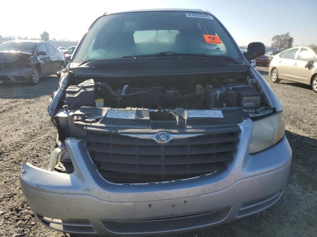 1C4GP45R75B233068 - 2005 CHRYSLER TOWN & COU ვერცხლისფერი ფოტო 5