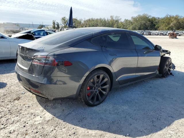 5YJSA1E28JF243838 - 2018 TESLA MODEL S GRAY photo 3