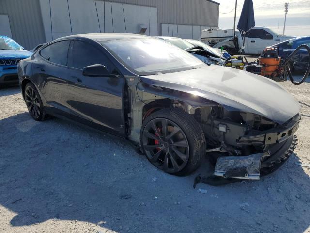 5YJSA1E28JF243838 - 2018 TESLA MODEL S GRAY photo 4