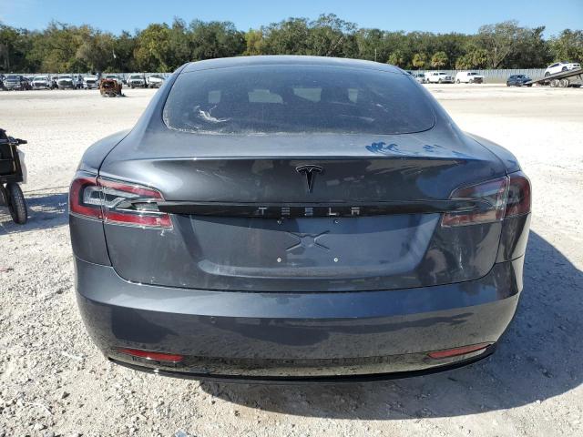 5YJSA1E28JF243838 - 2018 TESLA MODEL S GRAY photo 6