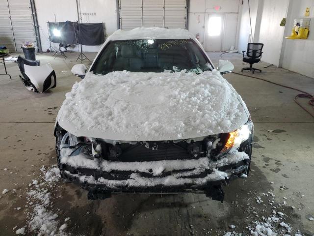 4T1G11BK8RU127547 - 2024 TOYOTA CAMRY SE NIGHT SHADE WHITE photo 5