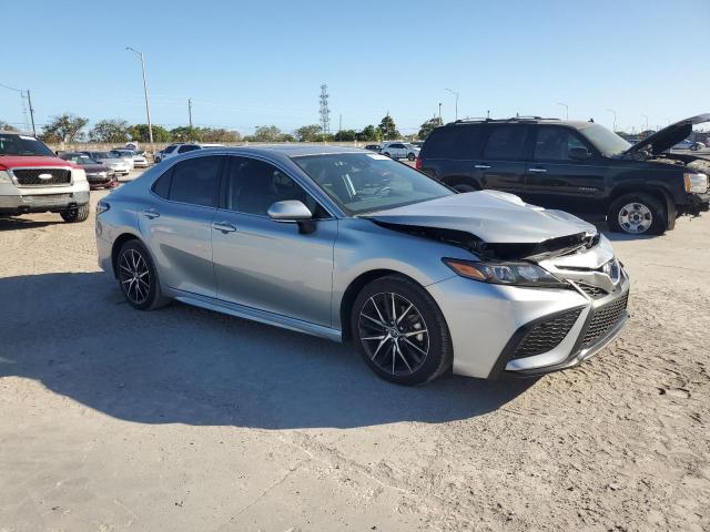 4T1T11AK3RU248311 - 2024 TOYOTA CAMRY SE NIGHT SHADE SILVER photo 4