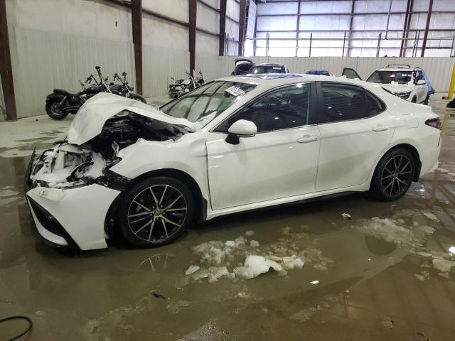 4T1T11BK1RU111723 - 2024 TOYOTA CAMRY SE NIGHT SHADE WHITE photo 1