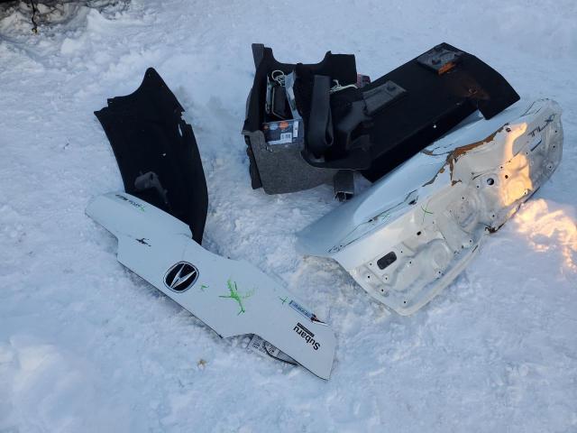 19UUB6F50NA002030 - 2022 ACURA TLX TECH A WHITE photo 12